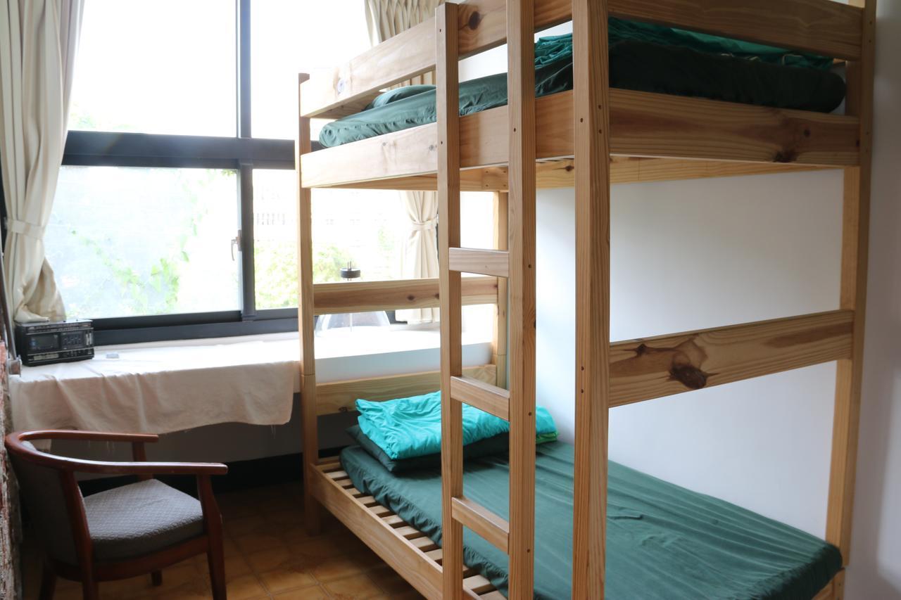 Meng Zi Bu _Dream Corner Hostel Тайнан Екстериор снимка