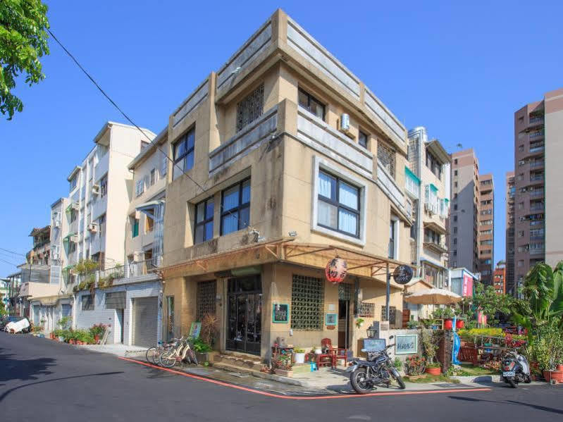 Meng Zi Bu _Dream Corner Hostel Тайнан Екстериор снимка